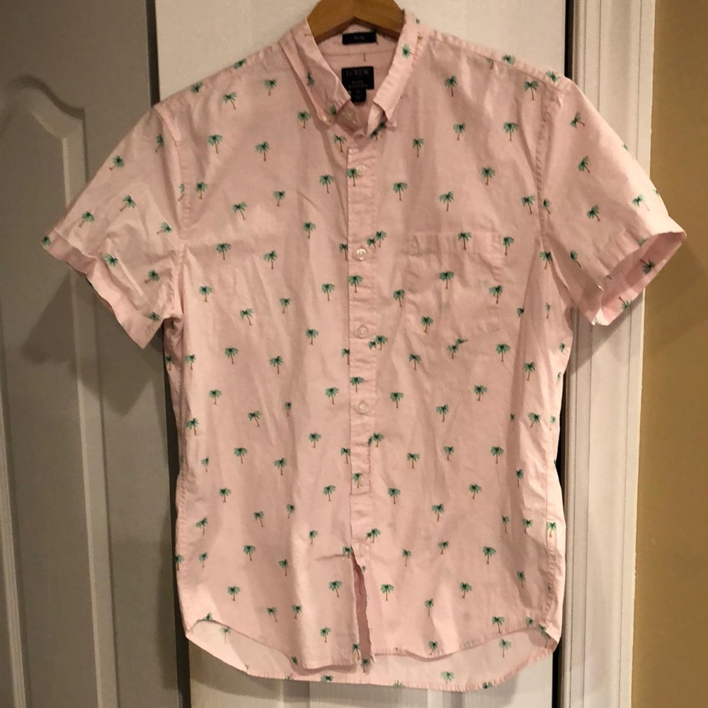 Men’s short sleeve button down J Crew pink shirt with palm tree print